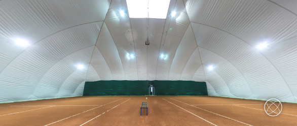 Foto di campi da tennis coperti in terra rossa