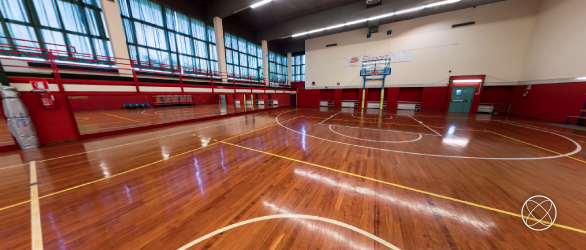 Foto di un campo da pallacanestro